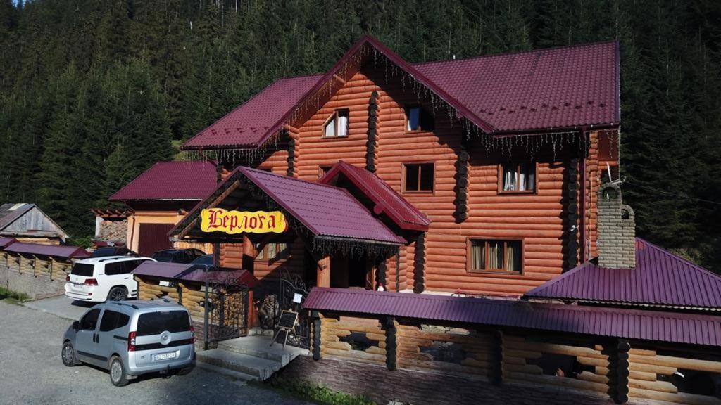 Hotel Berloga-Sinevir Synevyrsʼka Polyana Esterno foto