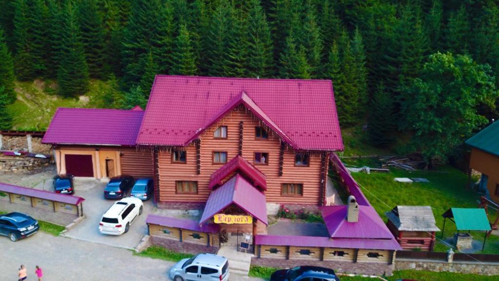 Hotel Berloga-Sinevir Synevyrsʼka Polyana Esterno foto