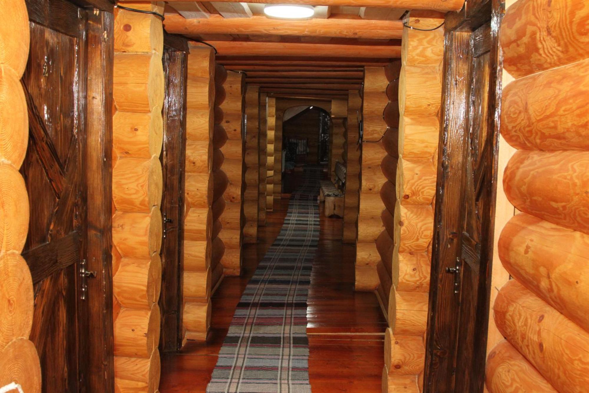 Hotel Berloga-Sinevir Synevyrsʼka Polyana Esterno foto