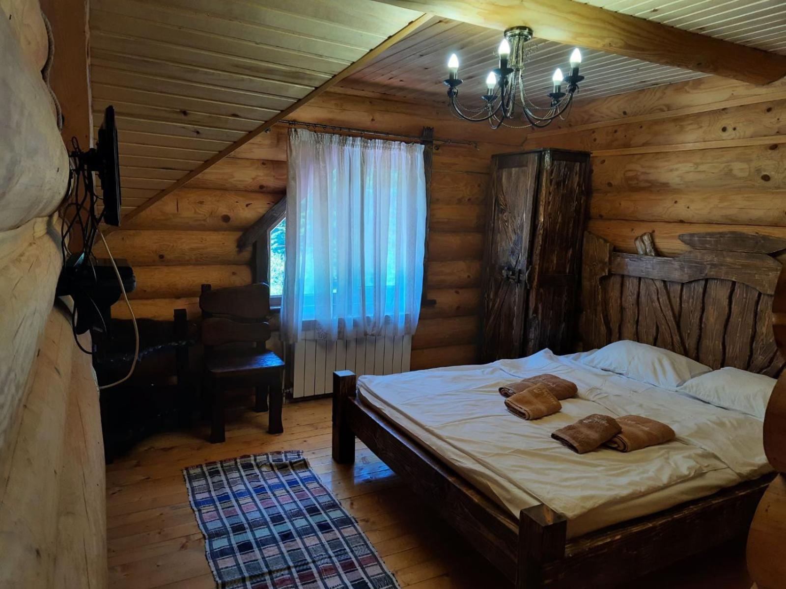 Hotel Berloga-Sinevir Synevyrsʼka Polyana Camera foto